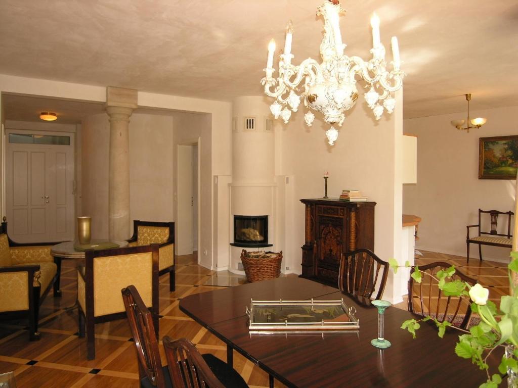 Apartmenthaus Albrechtsburg Bad Schandau Rum bild