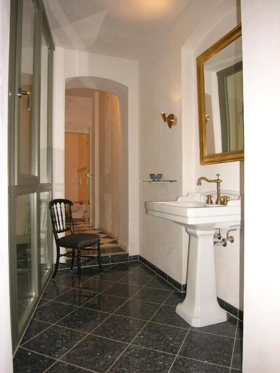 Apartmenthaus Albrechtsburg Bad Schandau Rum bild