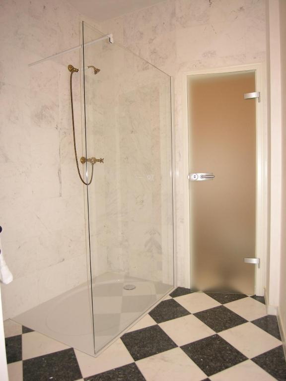 Apartmenthaus Albrechtsburg Bad Schandau Rum bild